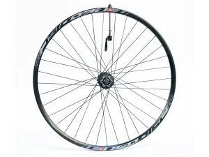 TUNTURI 28" 6-bolt disc forhjul
